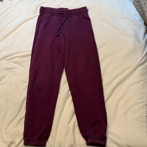 ARITZIA Tna CozyAF Fleece Magenta Sweatpants Size XS.